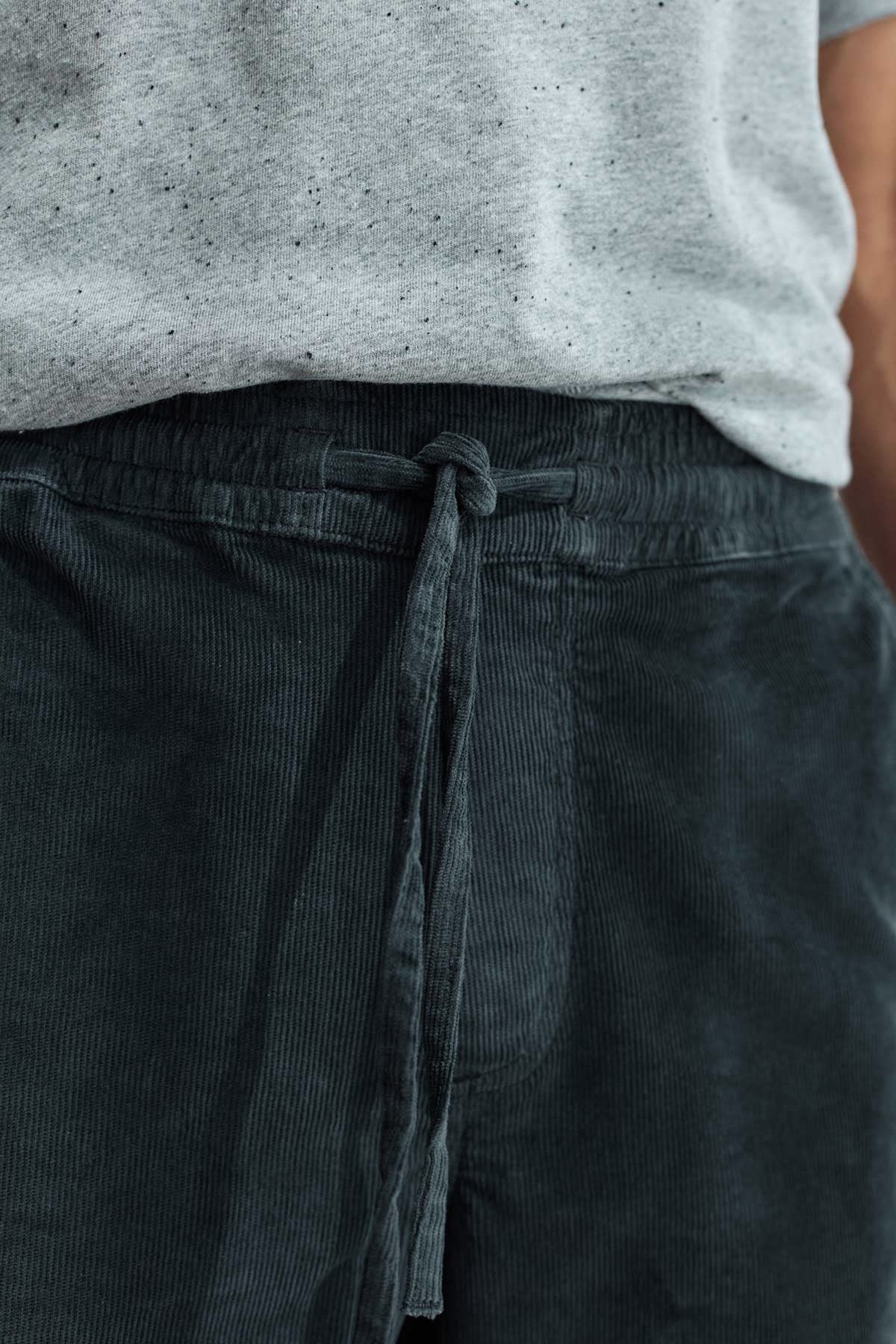 Dark sand corduroy pants men detail