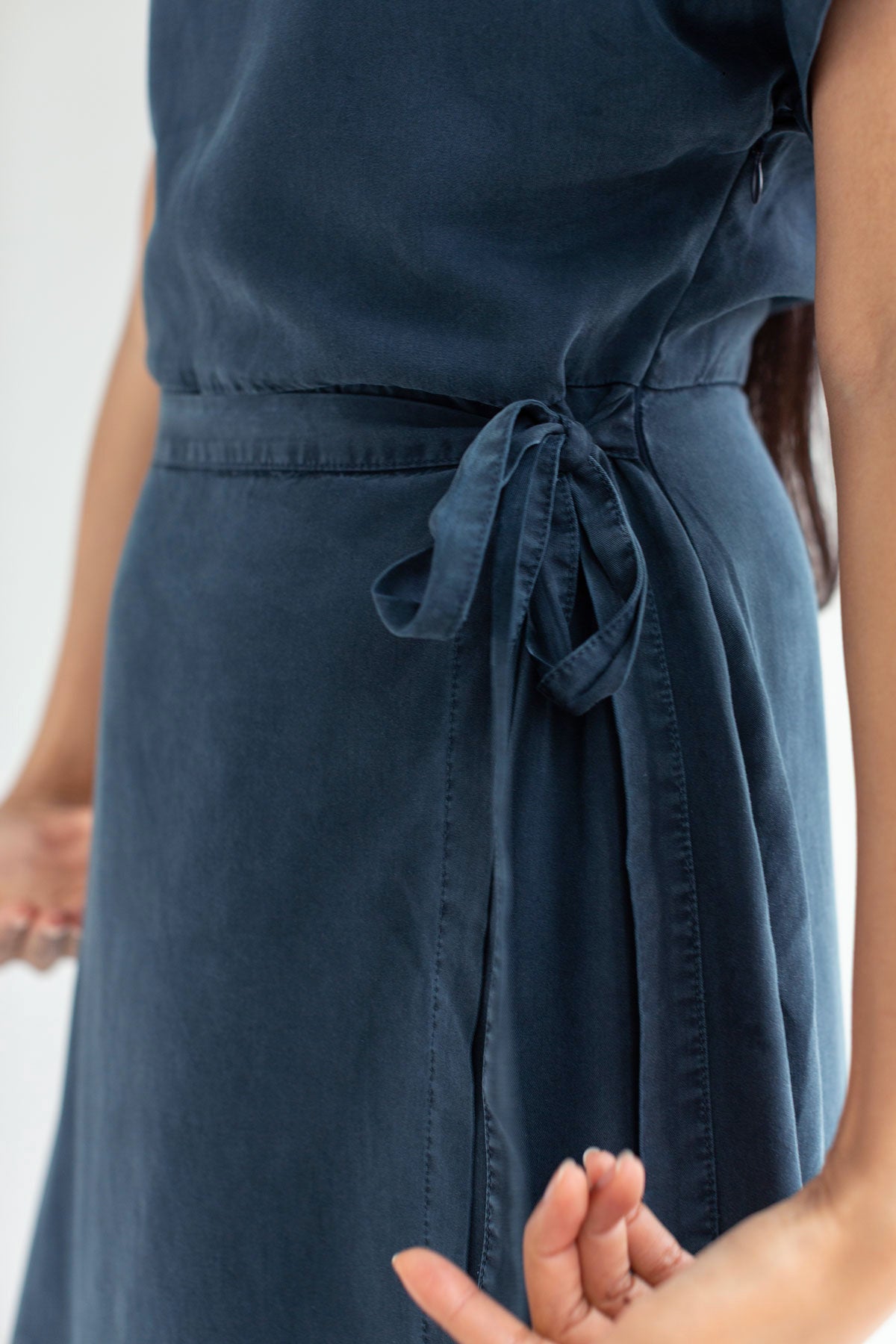 Navy lagoon Lyocell dress women detail front