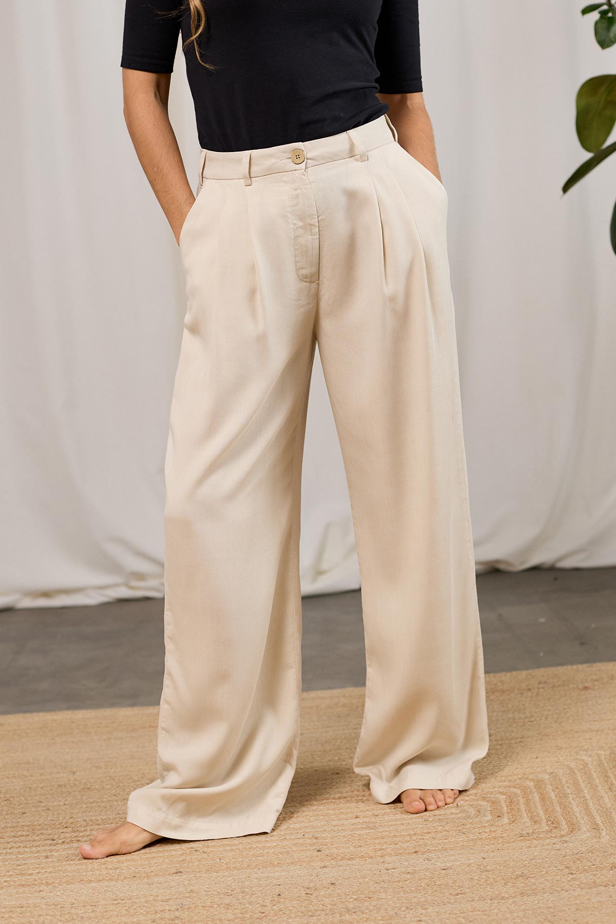 meta-hover, comfortable wide-leg trousers for summer